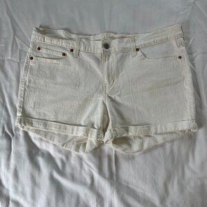 Levi's White Mid Rise Cuff Leg Cotton Jean Shorts | Size 14/32